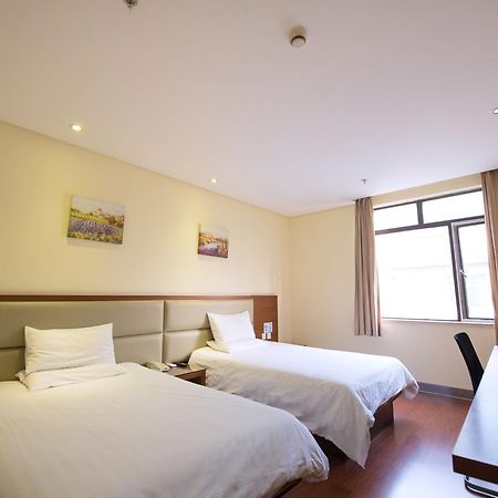 Hanting Express Shanghai Lujiazui Minsheng Road Εξωτερικό φωτογραφία
