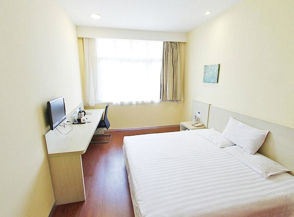 Hanting Express Shanghai Lujiazui Minsheng Road Εξωτερικό φωτογραφία