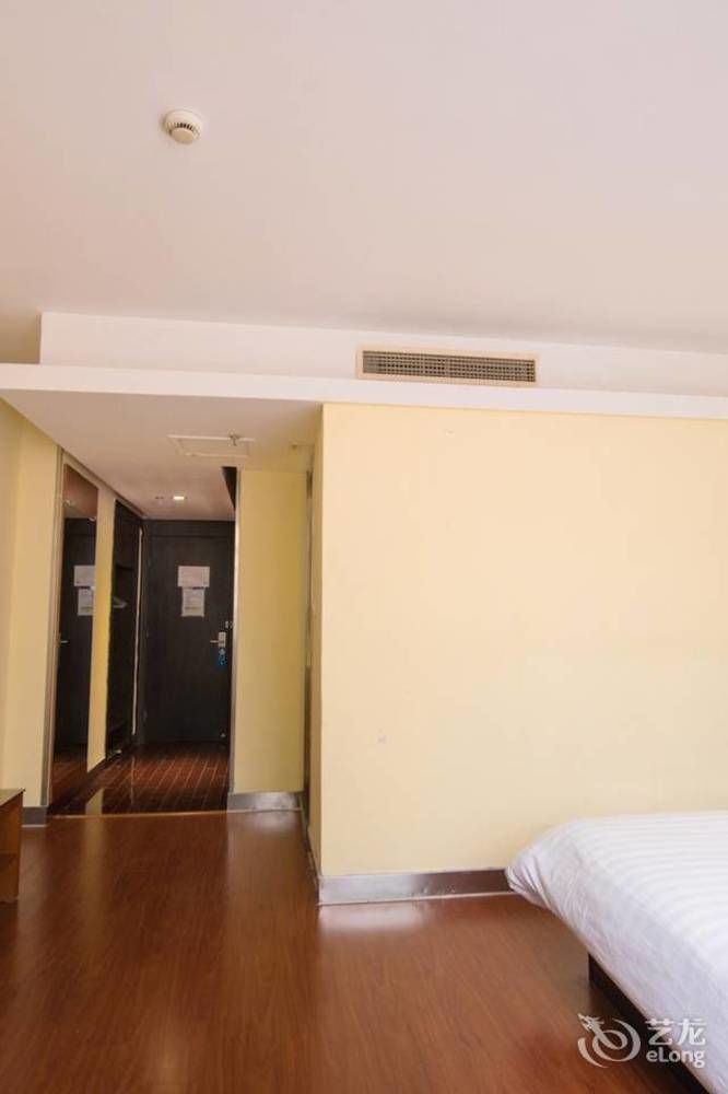Hanting Express Shanghai Lujiazui Minsheng Road Εξωτερικό φωτογραφία