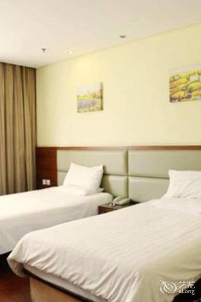 Hanting Express Shanghai Lujiazui Minsheng Road Εξωτερικό φωτογραφία