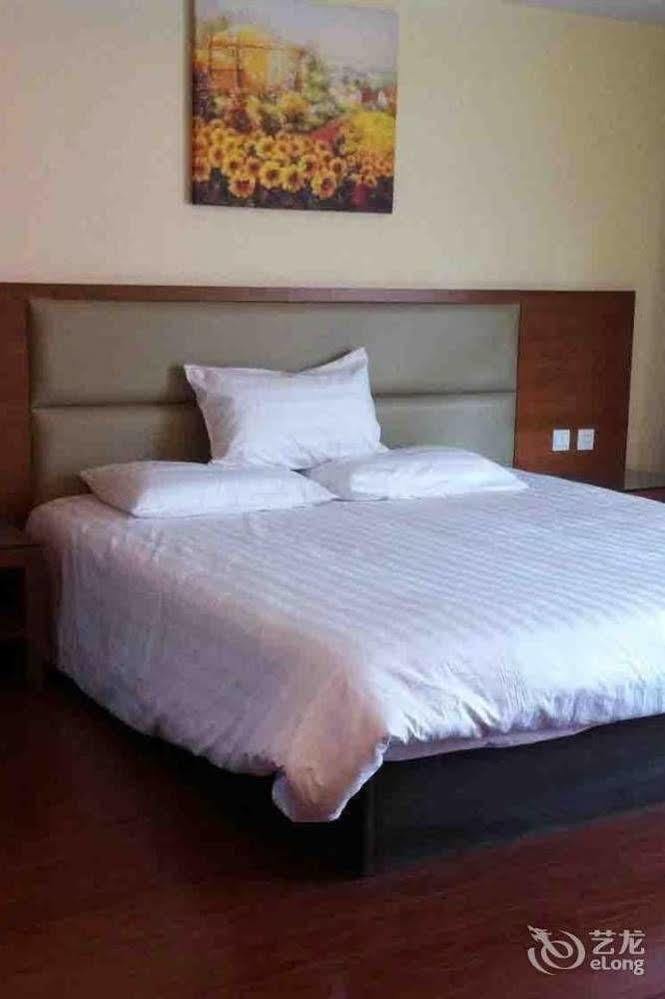 Hanting Express Shanghai Lujiazui Minsheng Road Εξωτερικό φωτογραφία